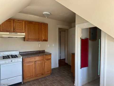324 Claremont Ave, Montclair, NJ 07042