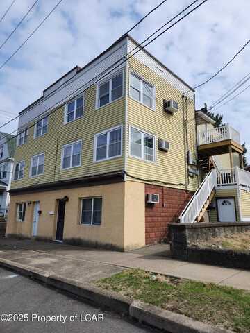 23 E Spring Street, Nanticoke, PA 18634