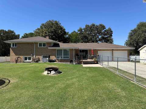 316 N Garfield St, Stafford, KS 67578