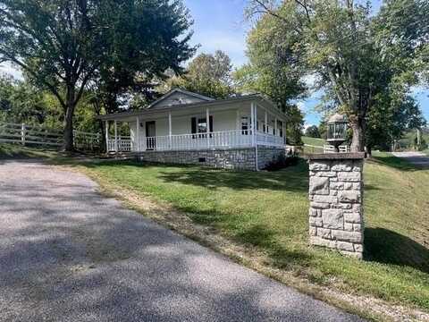135 Township Road 85 E, Chesapeake, OH 45619