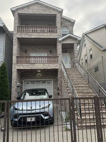 213 CLAREMONT AVE, Greenville, NJ 07305