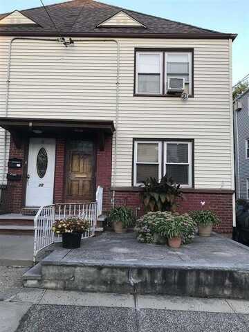 18 KELLY PARKWAY, Bayonne, NJ 07002