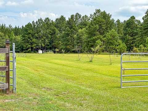 399 Pineland Estates Road, Pineland, SC 29934