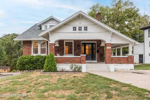 1306 MORELAND AVENUE, Jefferson City, MO 65101