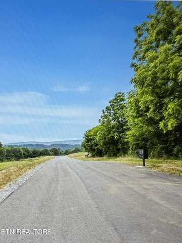Norcross Rd, Maryville, TN 37803