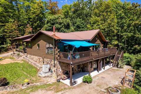 575 Ironsburg Rd., Tellico Plains, TN 37385