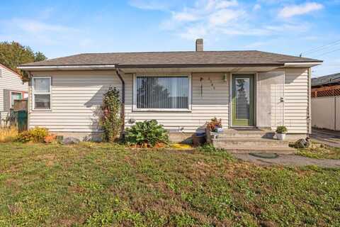 2545 Darrow Avenue, Klamath Falls, OR 97601