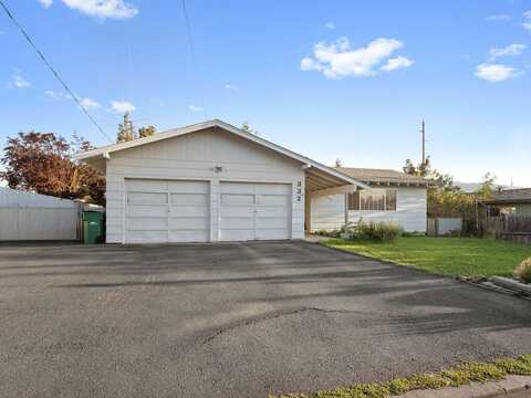 332 Front Street, Klamath Falls, OR 97601