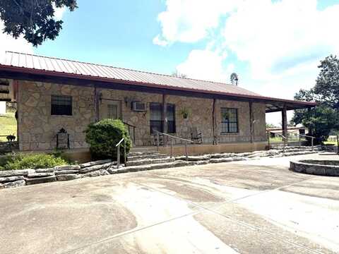 1904 S Bear Creek Rd, Kerrville, TX 78028