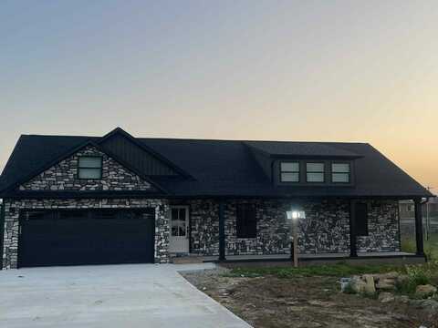 88 Queens Drive, East Bernstadt, KY 40729