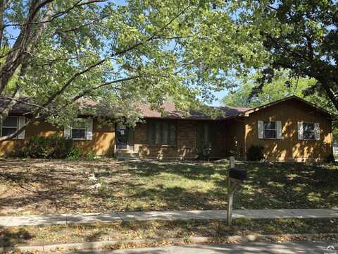2600 Oxford Road, Lawrence, KS 66049
