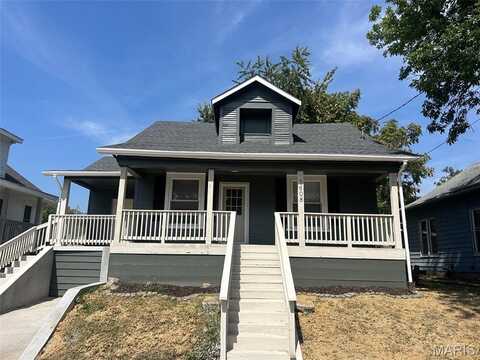2608 Walnut Street, Alton, IL 62002