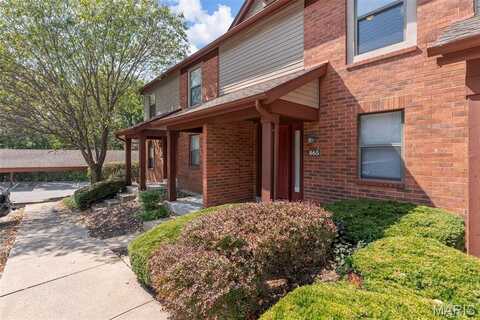 865 Forest Trace Drive, Chesterfield, MO 63017