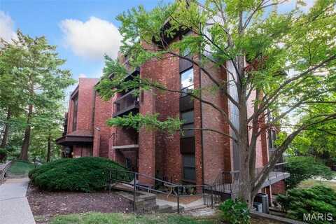 508 Coeur De Royale Drive, Creve Coeur, MO 63141