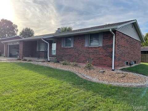 128 Sundown Drive, Wood River, IL 62095