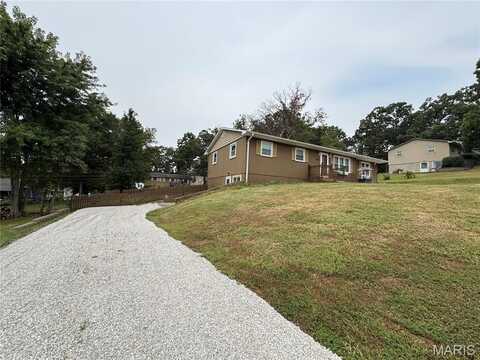 3867 1st Street, Pacific, MO 63069