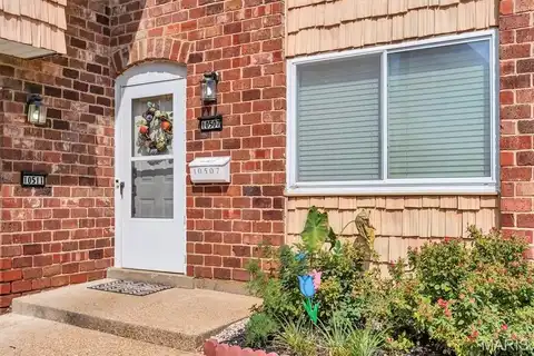 10507 Carroll Wood Way, Saint Louis, MO 63128