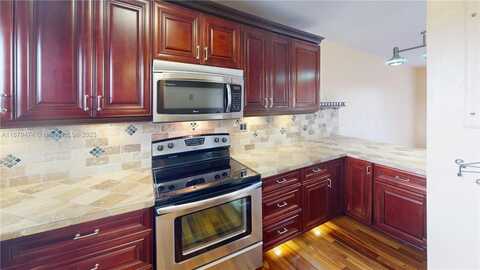 9641 Sunrise Lakes Blvd, Sunrise, FL 33322