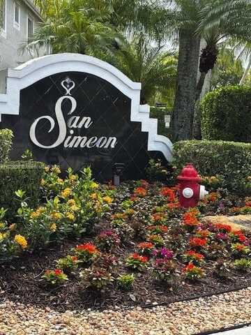 3637 San Simeon Cir, Weston, FL 33331