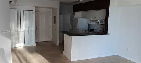 5085 NW 7th St, Miami, FL 33126