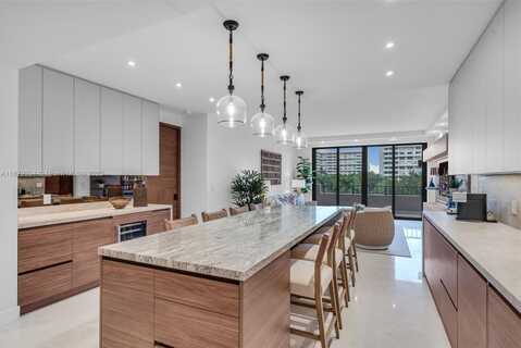 251 Crandon Blvd, Key Biscayne, FL 33149