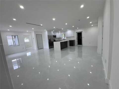 2530 NW 204th St, Miami Gardens, FL 33056