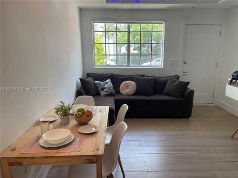 700 16th St, Miami Beach, FL 33139
