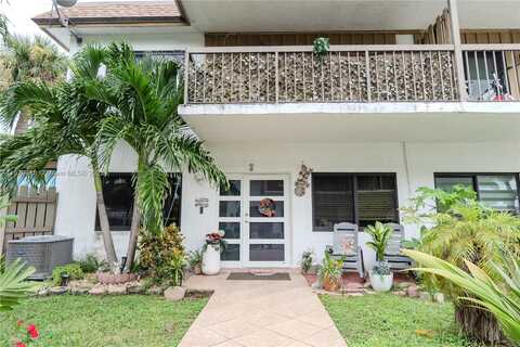 6865 NW 169th St, Hialeah, FL 33015