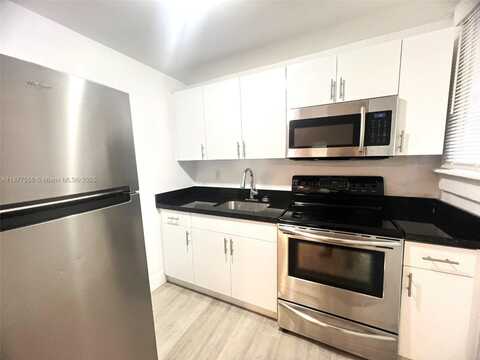 1319 Meridian Ave, Miami Beach, FL 33139