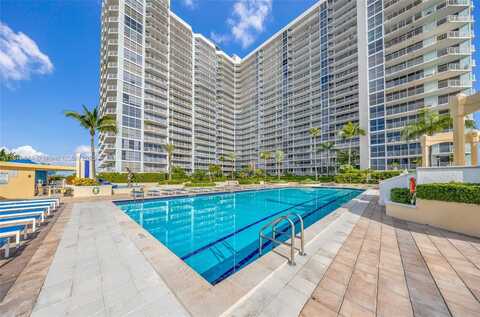 7601 E Treasure Dr, North Bay Village, FL 33141