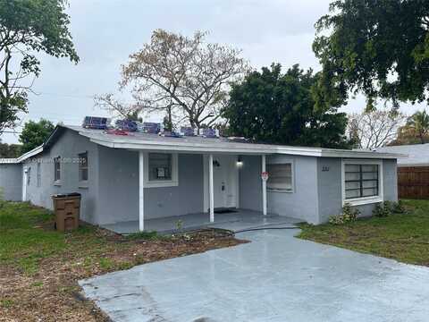 5311 NE 10th Ave, Deerfield Beach, FL 33064