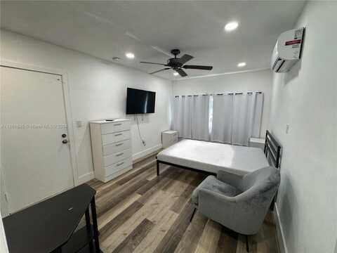 1691 NE 177th St, North Miami Beach, FL 33162