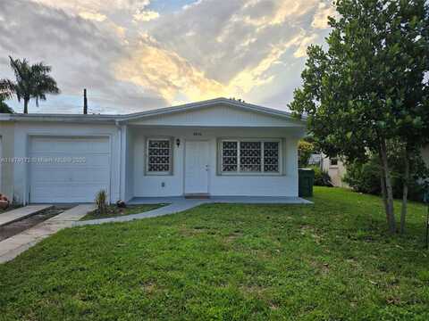 4973 SW 92nd Ter, Cooper City, FL 33328