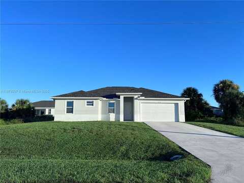 324 Kansas Terr, Labelle, FL 33939