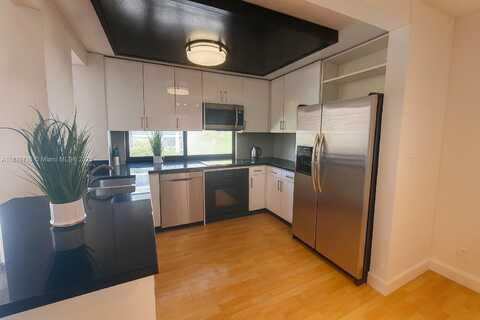 16909 N Bay Rd, Sunny Isles Beach, FL 33160