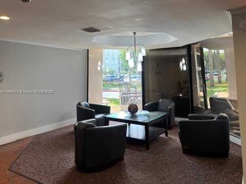 9735 NW 52nd St, Doral, FL 33178