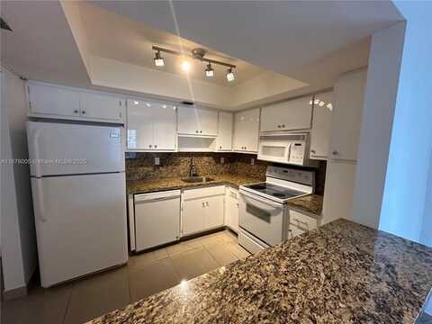 7118 Bonita Dr, Miami Beach, FL 33141