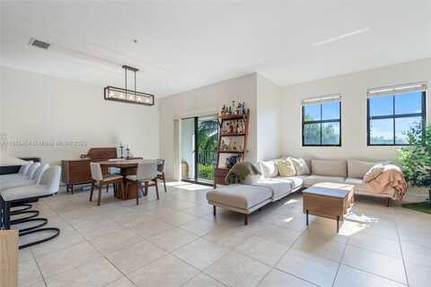 10600 NW 88th St, Doral, FL 33178