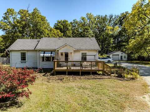 912 S County Rd 550 E Road, Selma, IN 47383