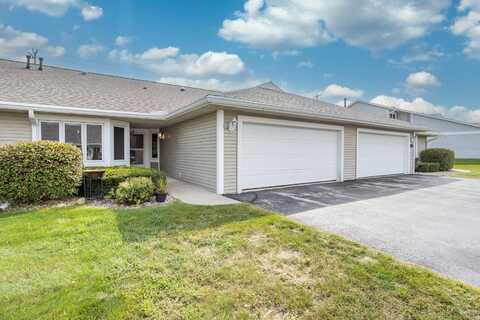 266 Hartford Sq, Hartford, WI 53027