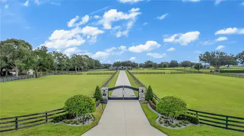 32400 EQUESTRIAN TRAIL, SORRENTO, FL 32776