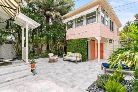 1716 OAK STREET NE, Saint Petersburg, FL 33704