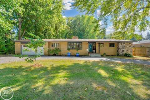 905 W Parker, Madison Heights, MI 48071