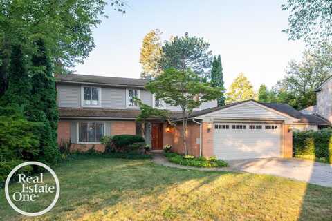 81 Moross, Grosse Pointe Farms, MI 48236