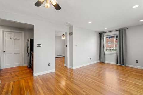 188 River St, Waltham, MA 02453
