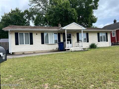 817 Beachwood Boulevard, Beachwood, NJ 08722