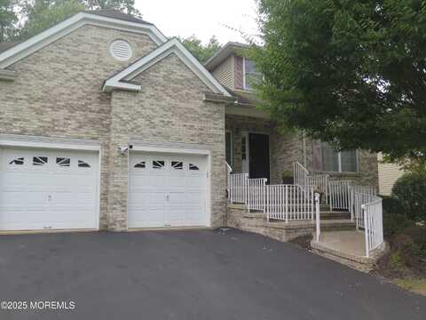 108 Scarborough Way, Marlboro, NJ 07746