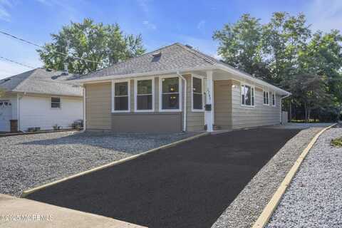 2245 Mount Hood Lane, Toms River, NJ 08753
