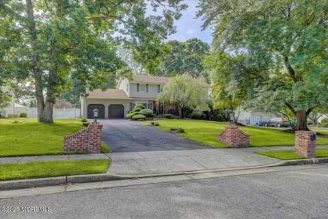 8 Kensington Drive, Manalapan, NJ 07726