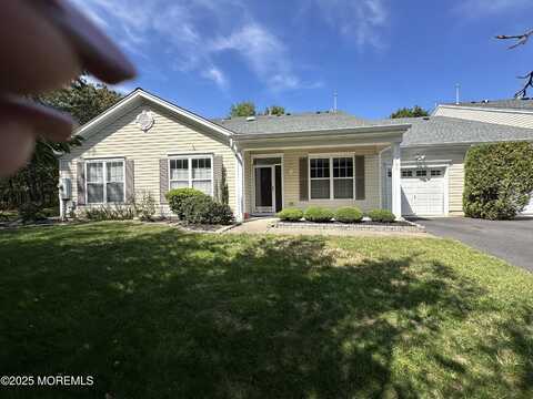 54 Autumntide Drive, Lakewood, NJ 08701